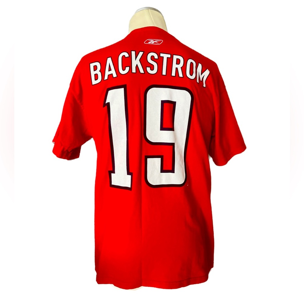 Reebok Red NHL Washington Capitals Nicklas Backstrom #19 T-Shirt, Men's Size M. - Picture 6 of 11